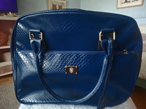 Great size navy blue hand - great,